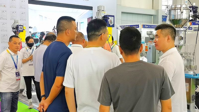 如何解读画册设计效果图：揭秘专业视角下的关键要素